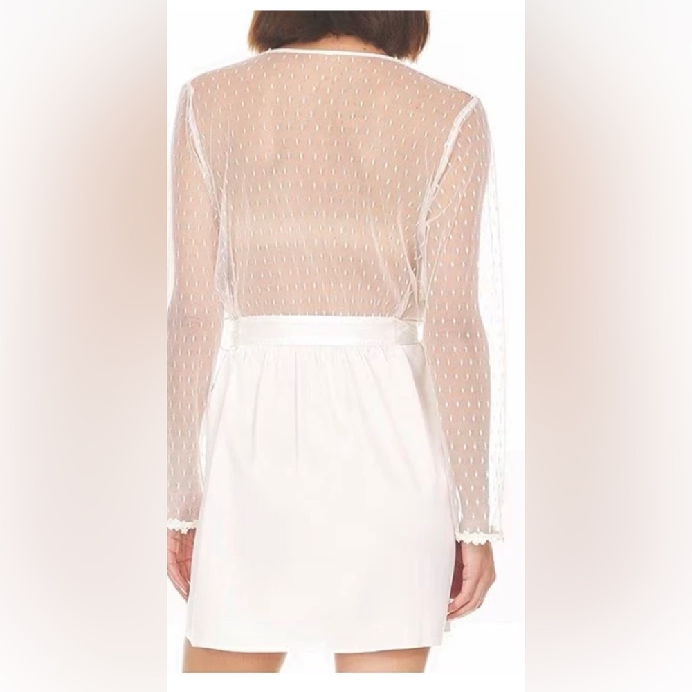 Beautiful Flora Nikrooz Sexy Showstopper Semi Sheer  Lace Detail Wrap Robe - Picture 2 of 10